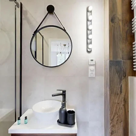 Bluestay 86 - 13 פריז